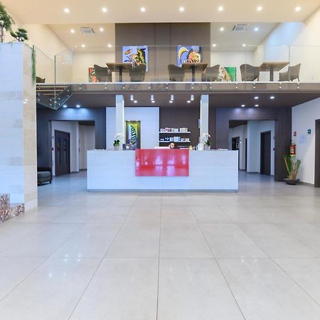 Bhotel Лагонегро Экстерьер фото