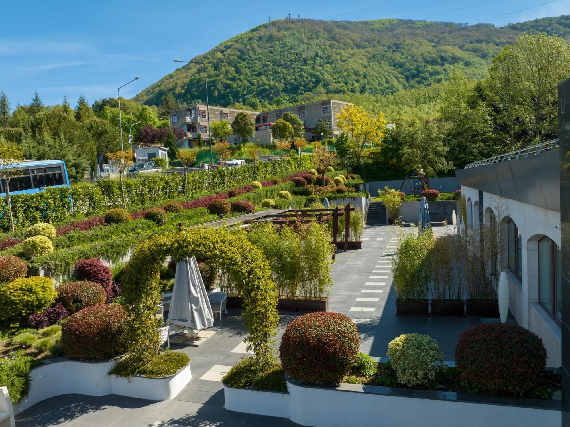 Bhotel Лагонегро Экстерьер фото